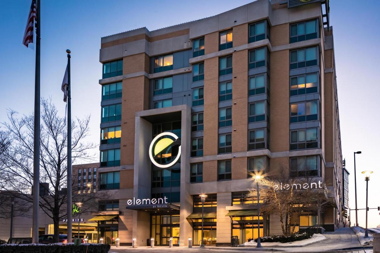Element Omaha Midtown Crossing Hotel Bagian luar foto