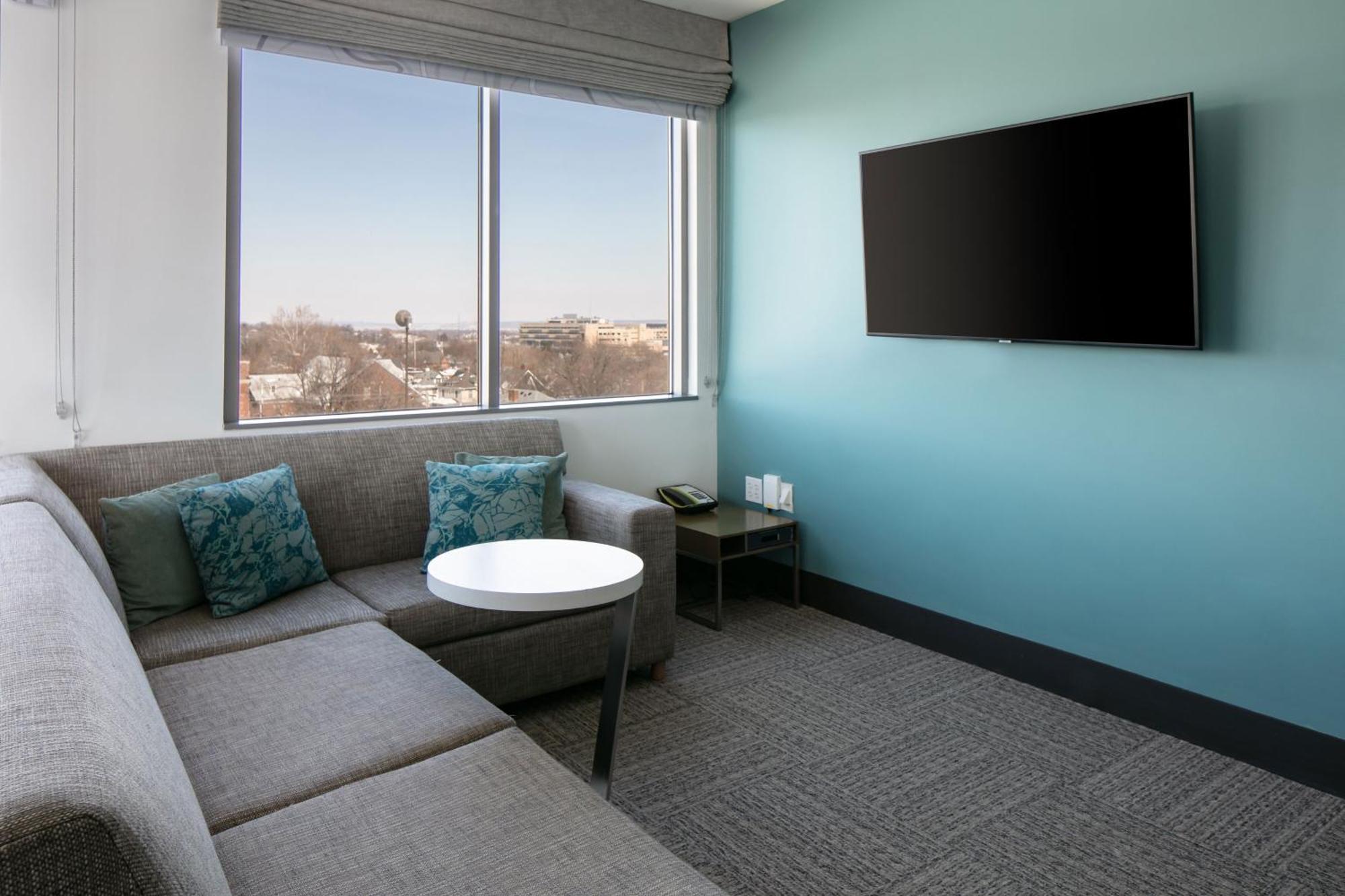 Element Omaha Midtown Crossing Hotel Bagian luar foto