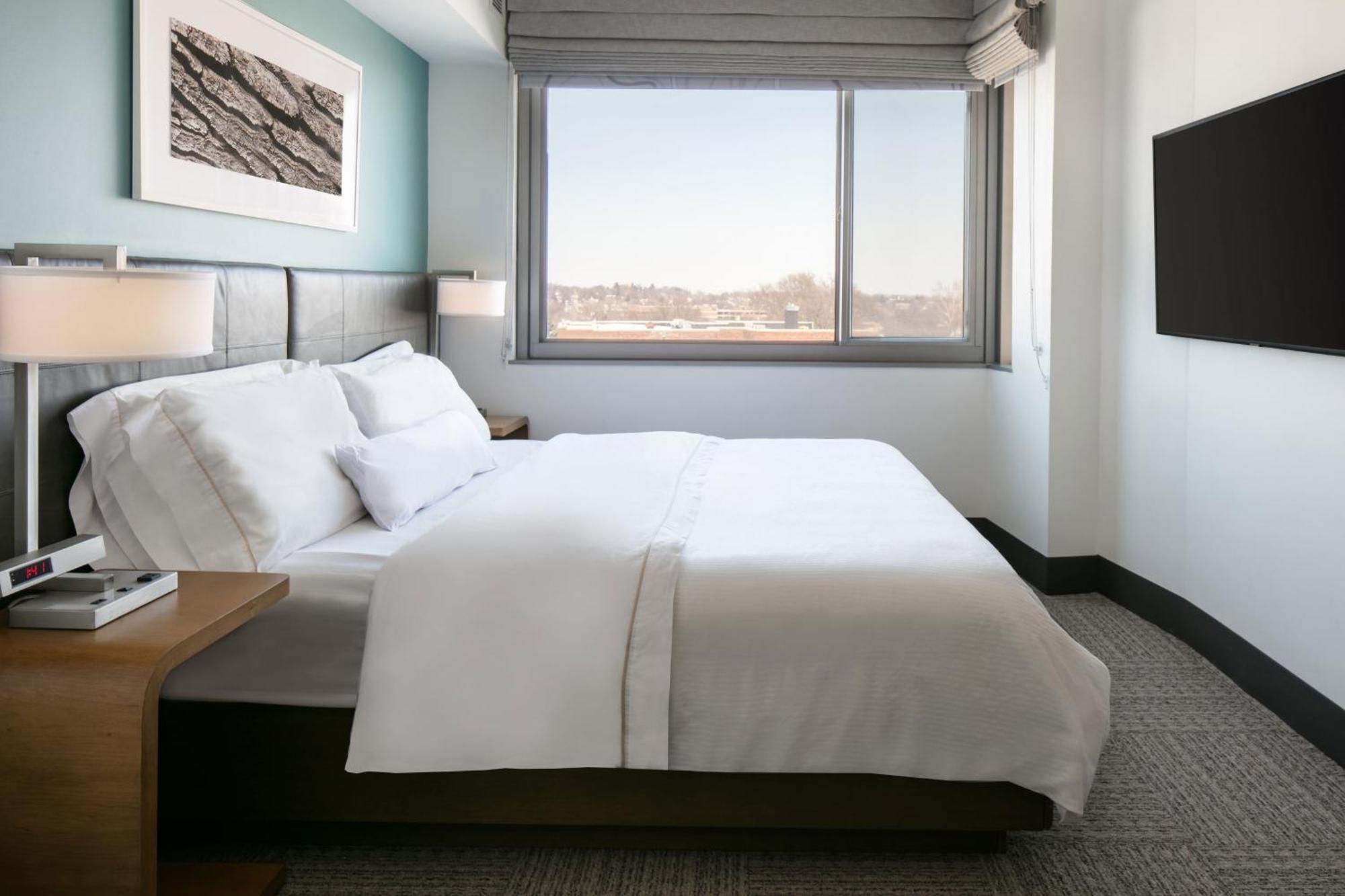 Element Omaha Midtown Crossing Hotel Bagian luar foto