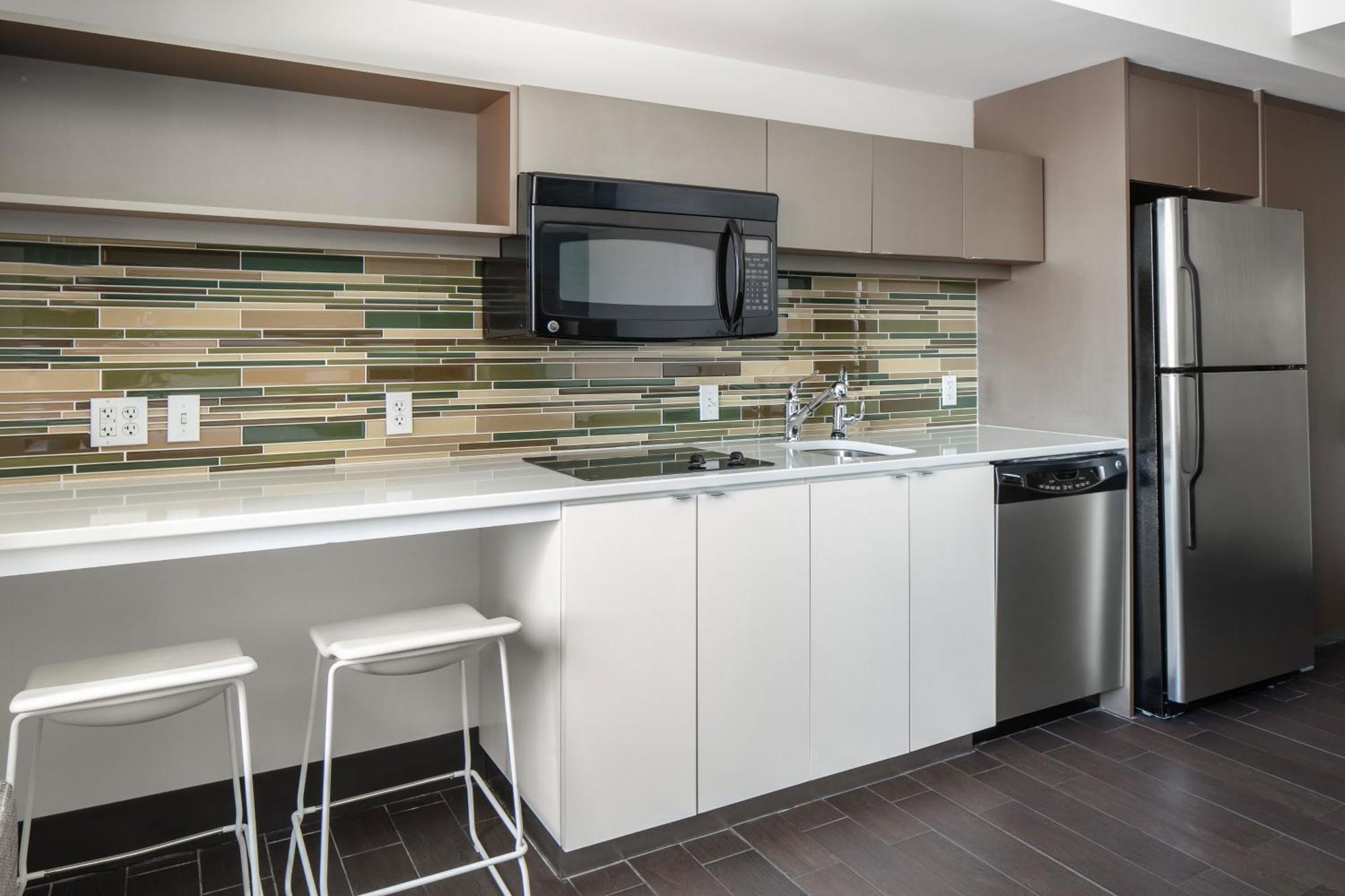 Element Omaha Midtown Crossing Hotel Bagian luar foto