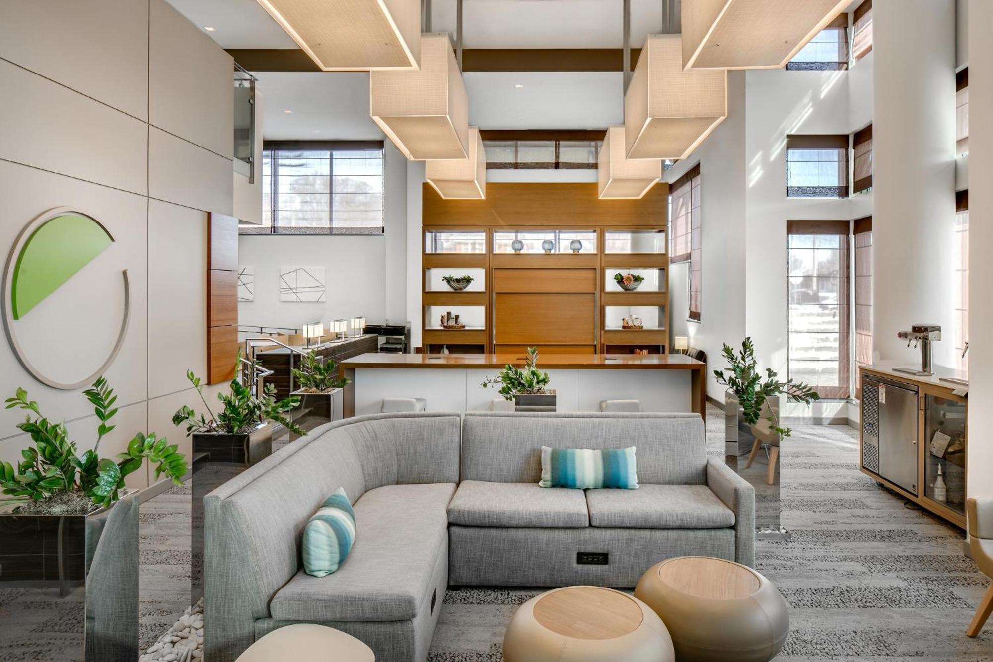 Element Omaha Midtown Crossing Hotel Bagian luar foto