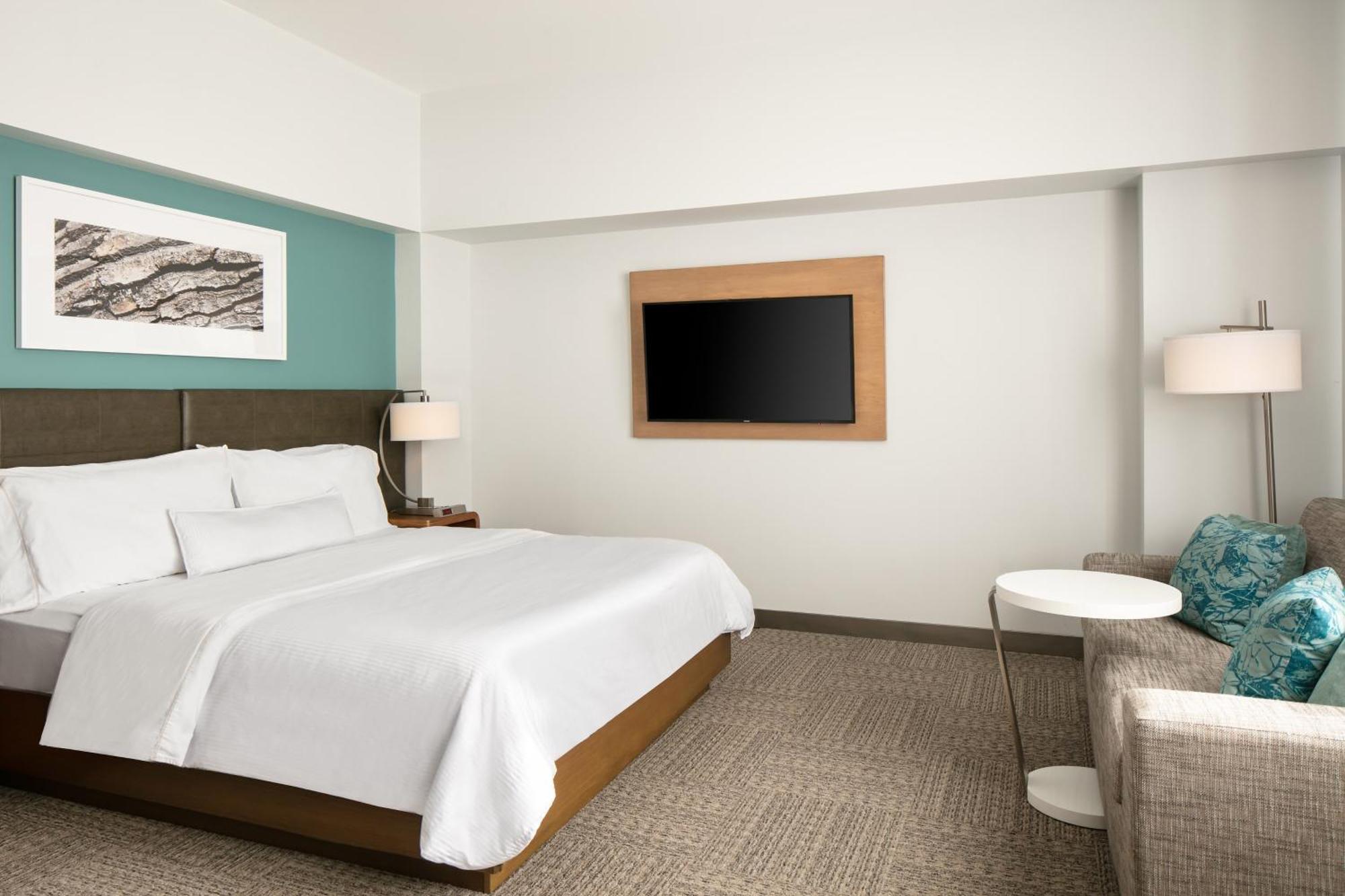 Element Omaha Midtown Crossing Hotel Bagian luar foto